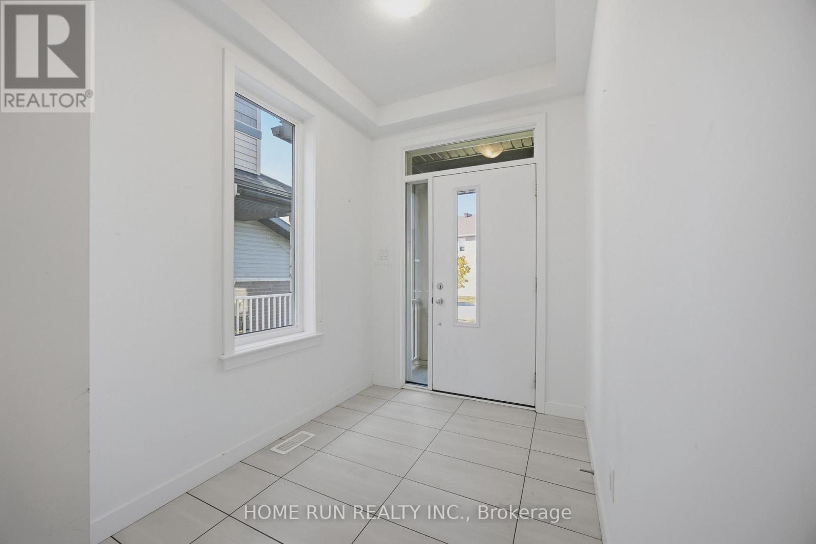 834 Paseana Place, Ottawa, Ontario  K2V 0P6 - Photo 4 - X14110650