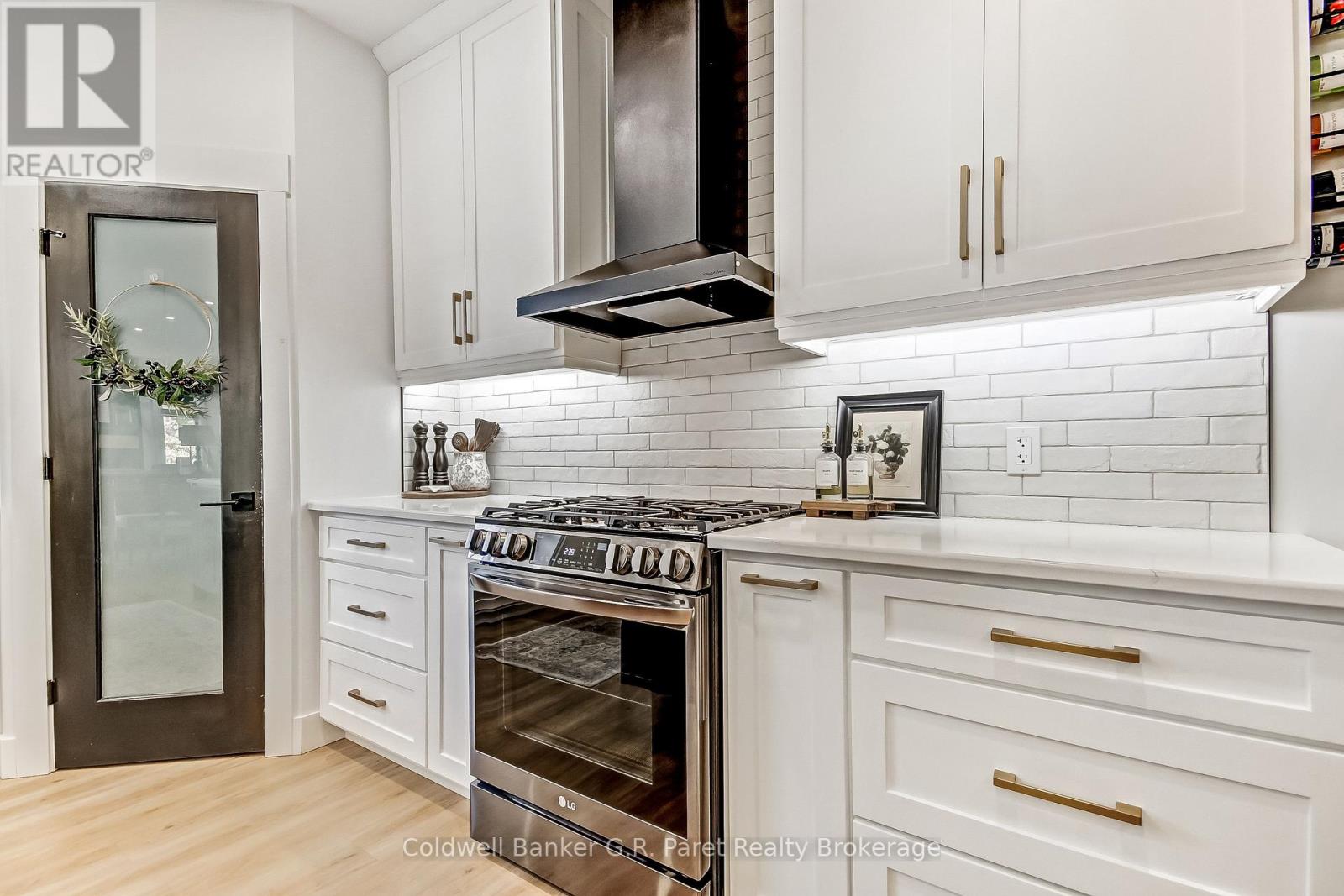 11 Macneil Court, Bayham, Ontario  N0J 1T0 - Photo 8 - X14110752