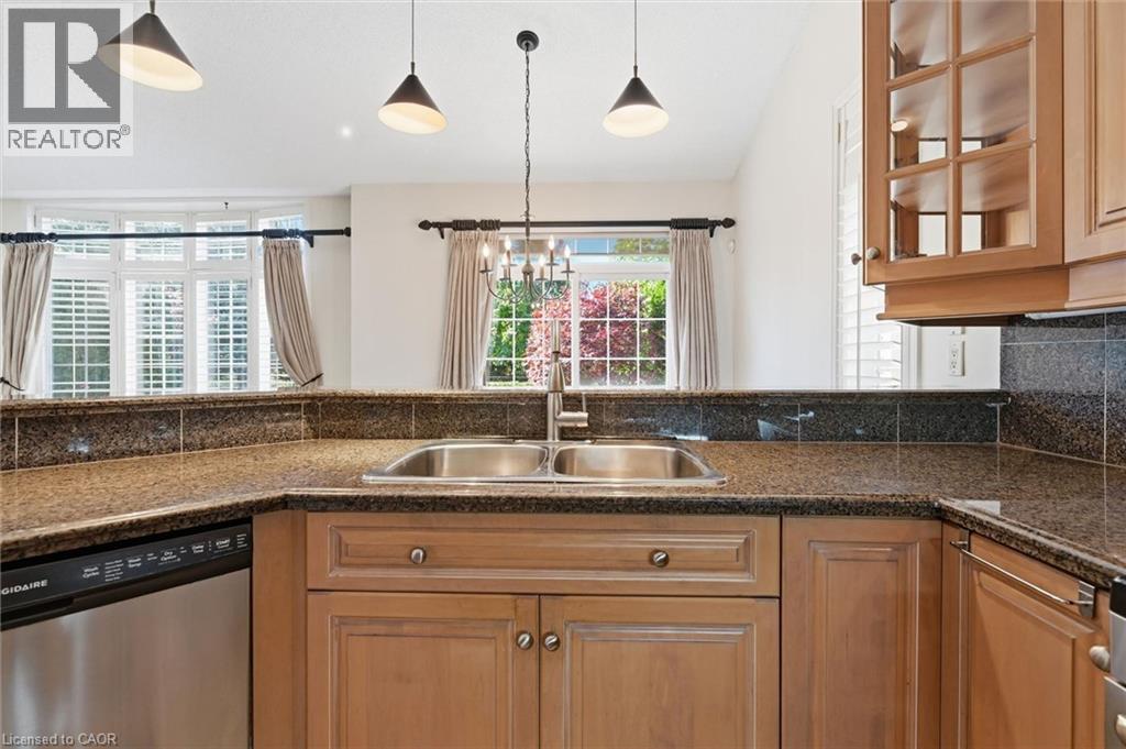 2256 Turnberry Road, Burlington, Ontario L7M 4S6 - Photo 14 - 40872810