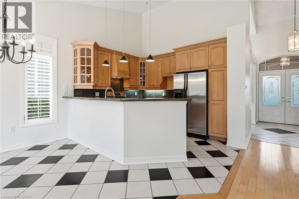 2256 Turnberry Road, Burlington, Ontario L7M 4S6 - Photo 16 - 40872810