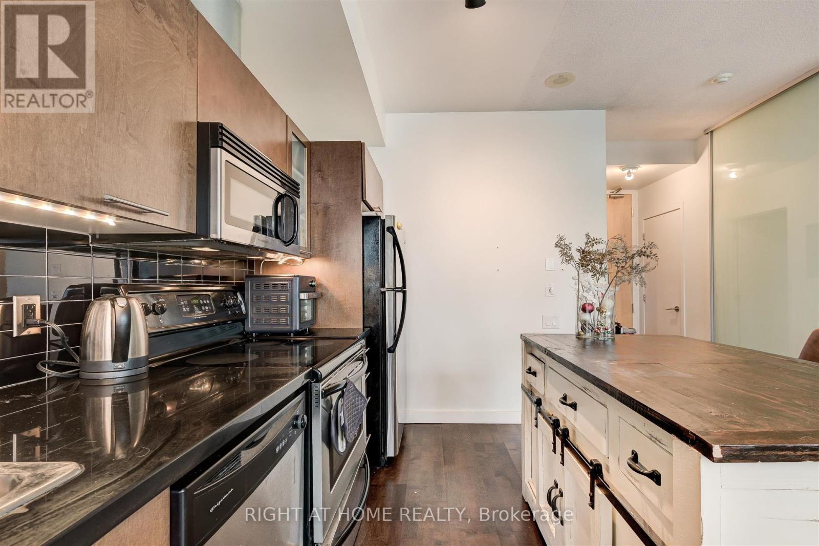 1709 - 33 Mill Street, Toronto (Waterfront Communities), Ontario  M5A 3R3 - Photo 18 - C14110658