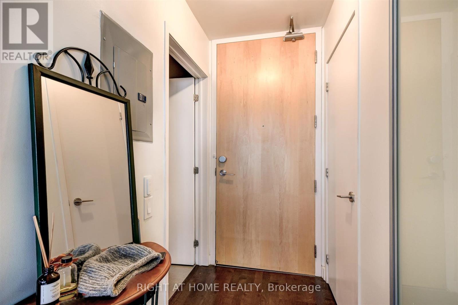 1709 - 33 Mill Street, Toronto (Waterfront Communities), Ontario  M5A 3R3 - Photo 5 - C14110658