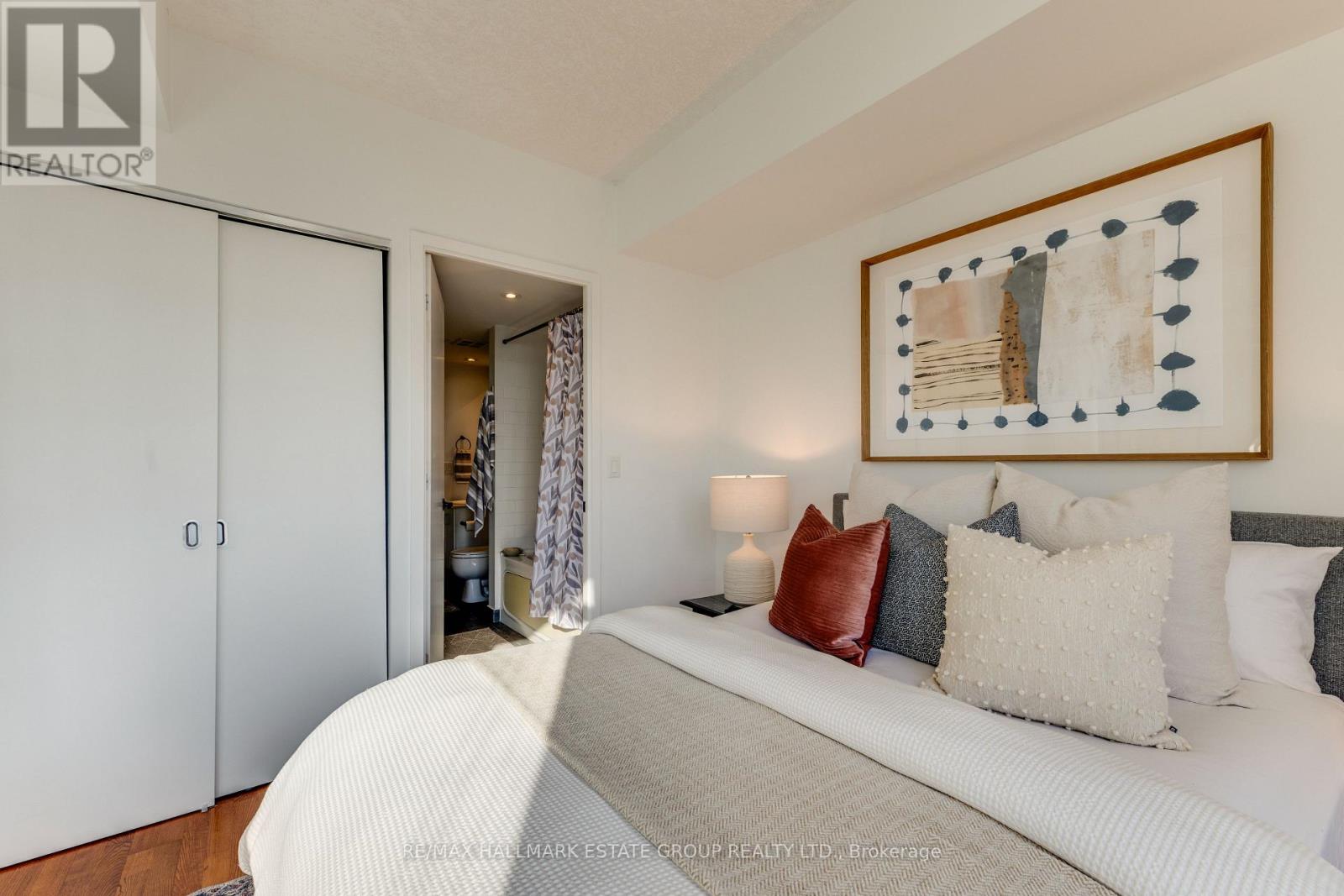 2201 - 285 Mutual Street, Toronto, Ontario  M4Y 3C5 - Photo 22 - C14110712