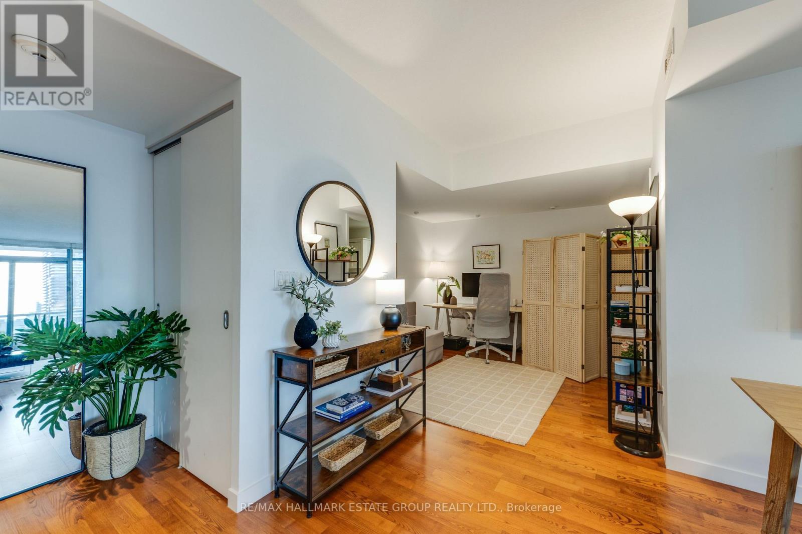 2201 - 285 Mutual Street, Toronto, Ontario  M4Y 3C5 - Photo 24 - C14110712