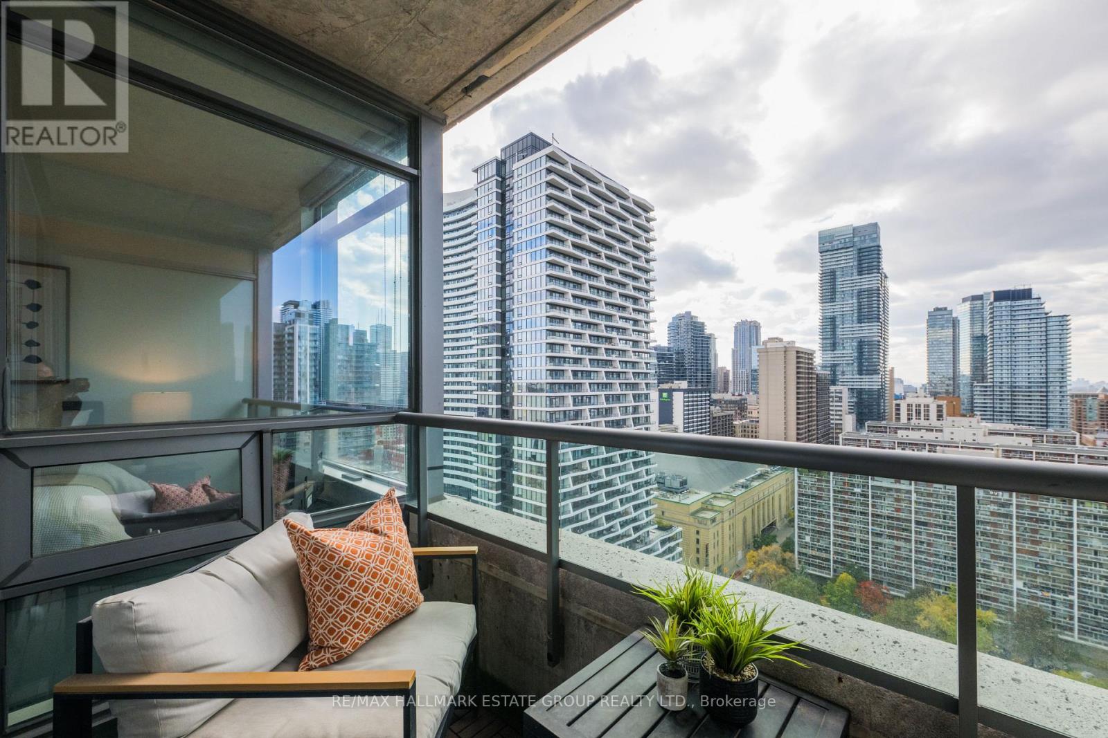 2201 - 285 Mutual Street, Toronto, Ontario  M4Y 3C5 - Photo 34 - C14110712
