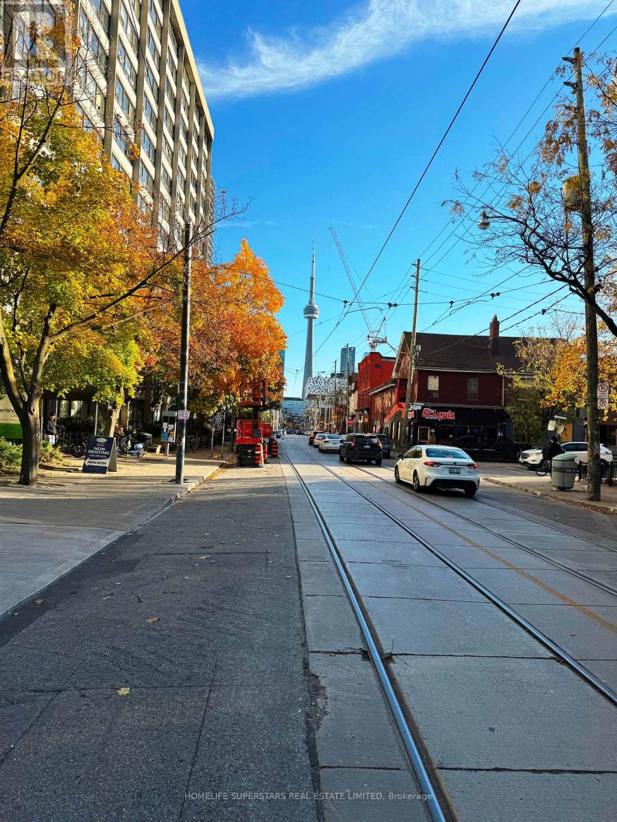 1713 - 195 Mccaul Street, Toronto, Ontario  M5T 0E5 - Photo 3 - C14110818