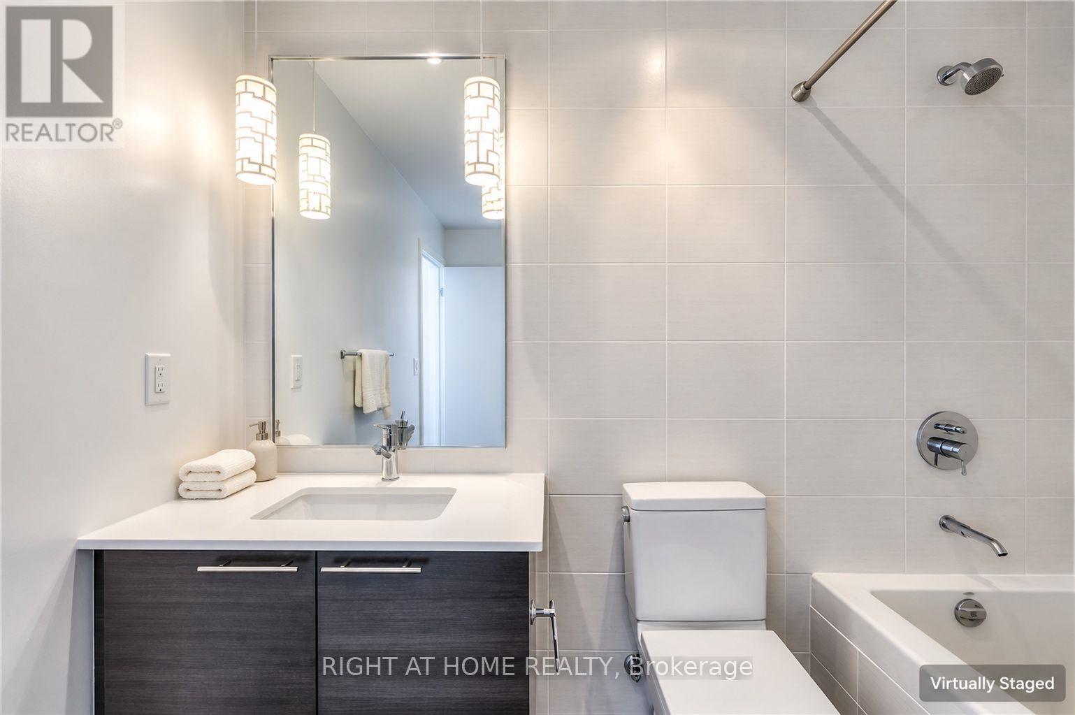 2505 - 1 Market Street, Toronto, Ontario  M5E 0A2 - Photo 11 - C14110870