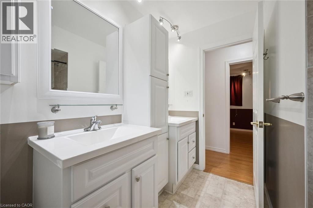 86 Lower Canada Crescent, Kitchener, Ontario  N2P 1E8 - Photo 24 - 40870344