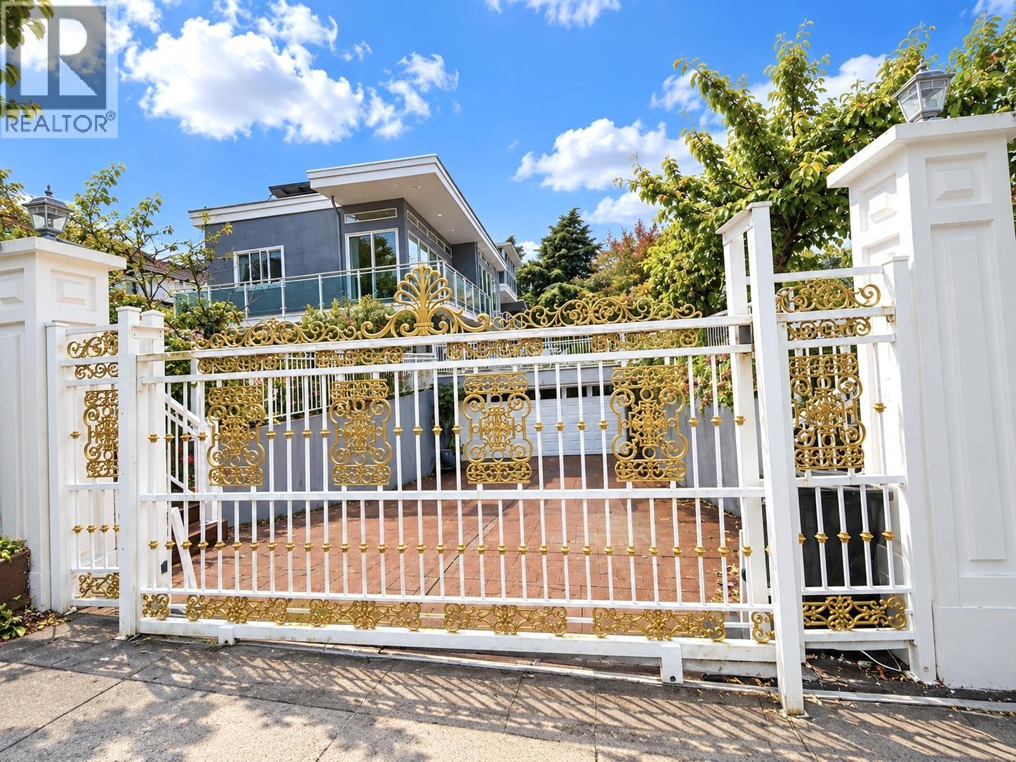 7468 Curtis Street, Burnaby, British Columbia  V5A 1K5 - Photo 10 - R3177840