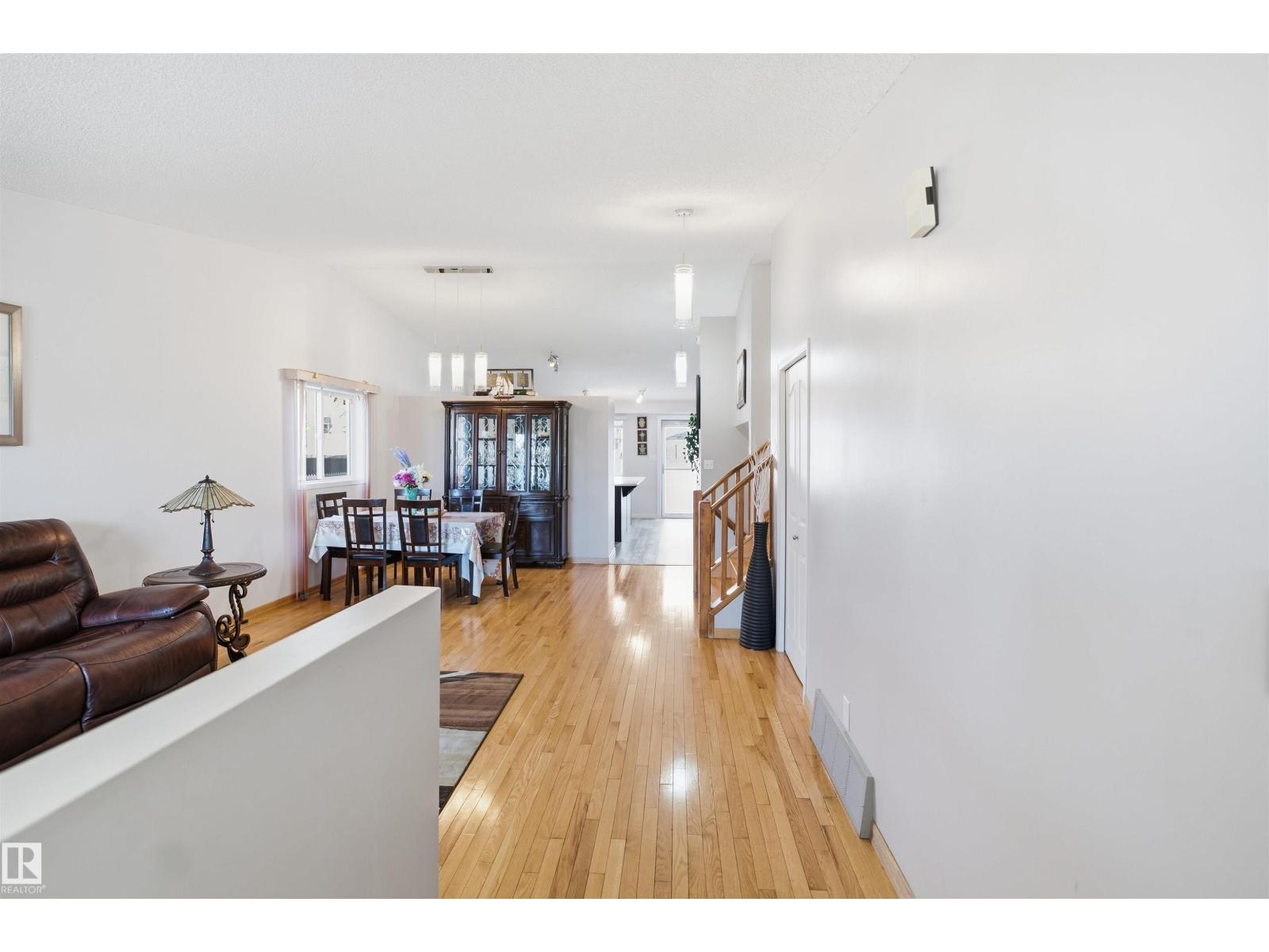 17007 90A ST NW