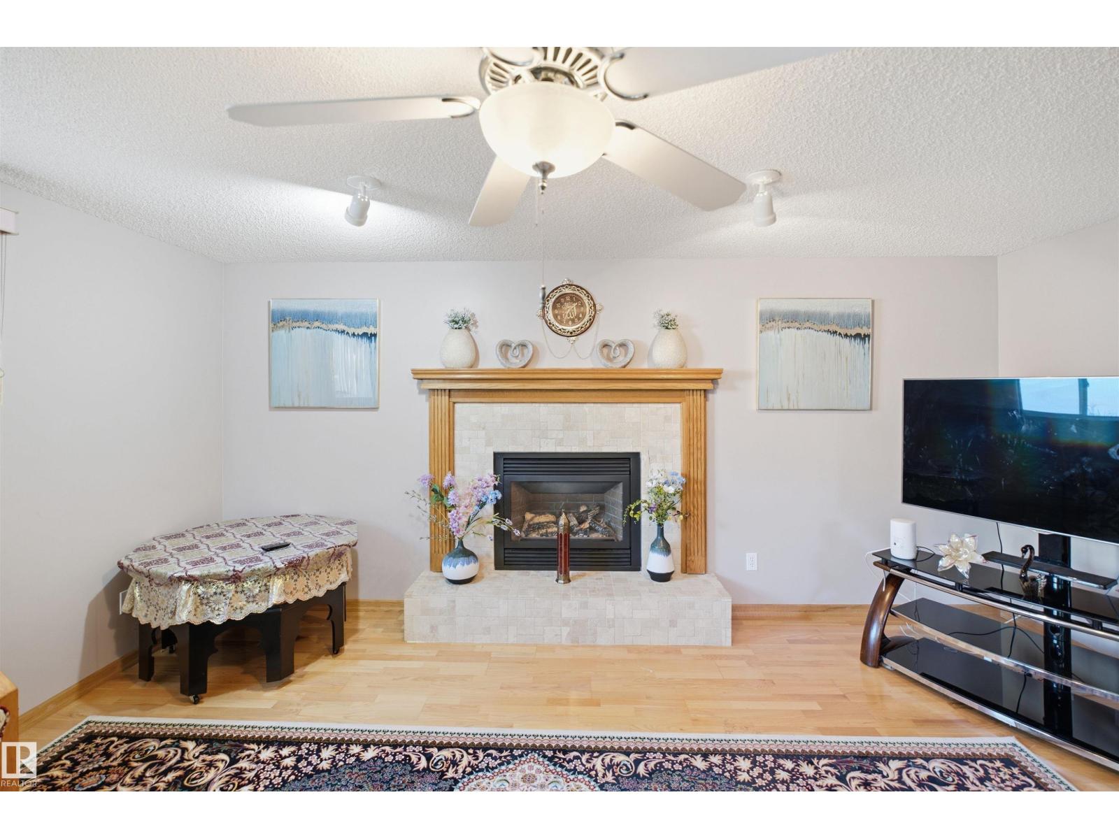 17007 90A ST NW