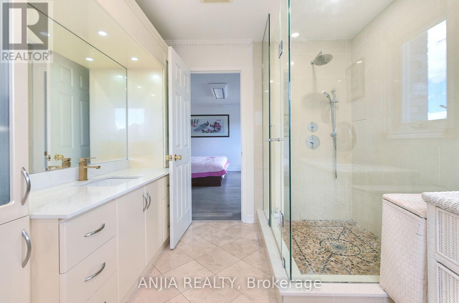 127 Tomlinson Circle, Markham, Ontario  L3R 9K4 - Photo 12 - N14110706