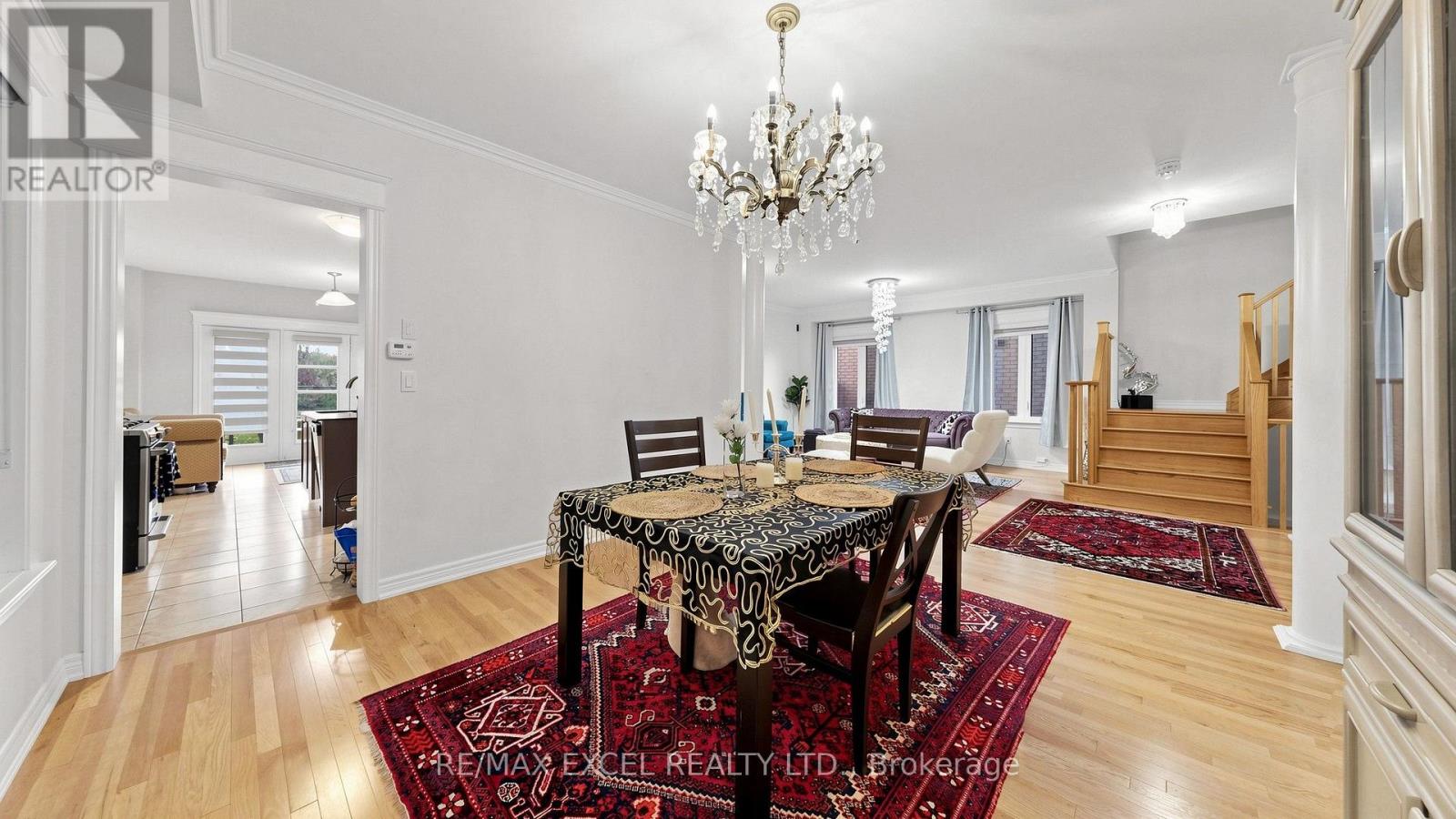 7 Sundew Lane, Richmond Hill, Ontario  L4E 1C3 - Photo 5 - N14110840