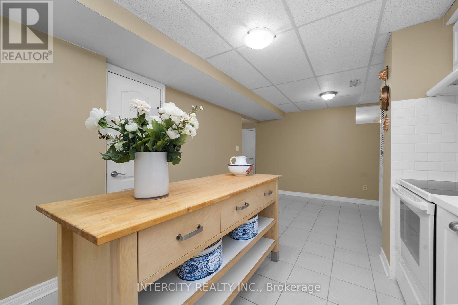 35 Avro Road, Vaughan (Maple), Ontario  L6A 1Y3 - Photo 34 - N14110856