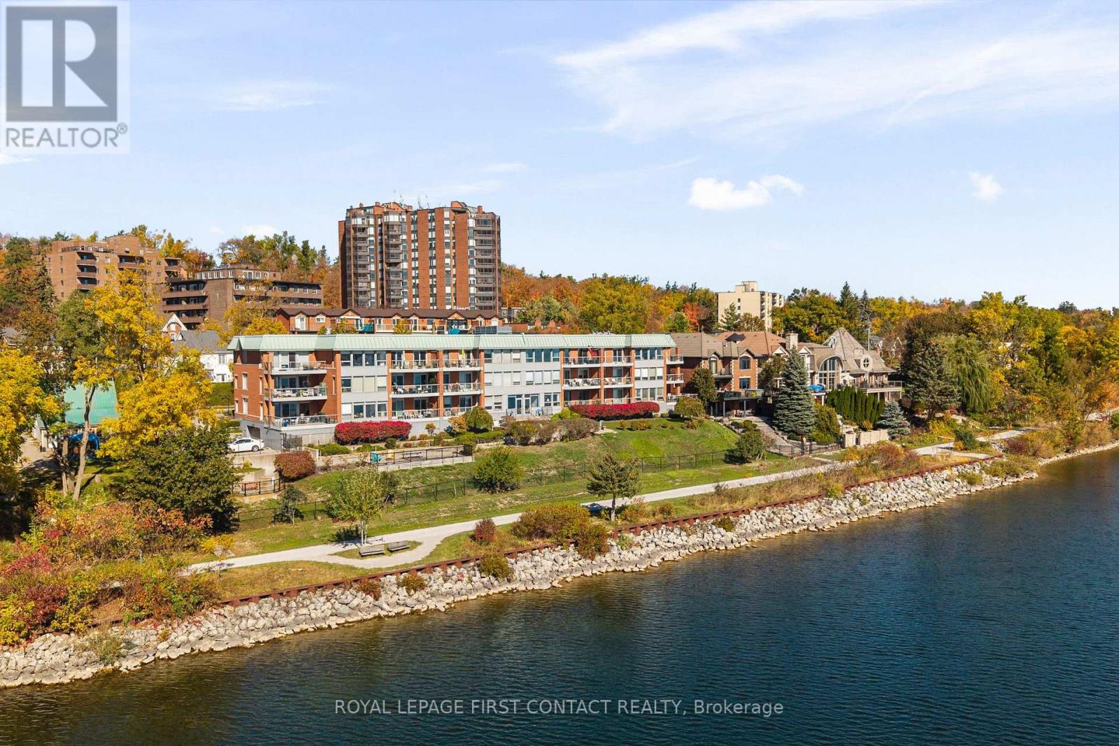 308 - 21 Kempenfelt Drive, Barrie (North Shore), Ontario  L4M 1B8 - Photo 1 - S14110668