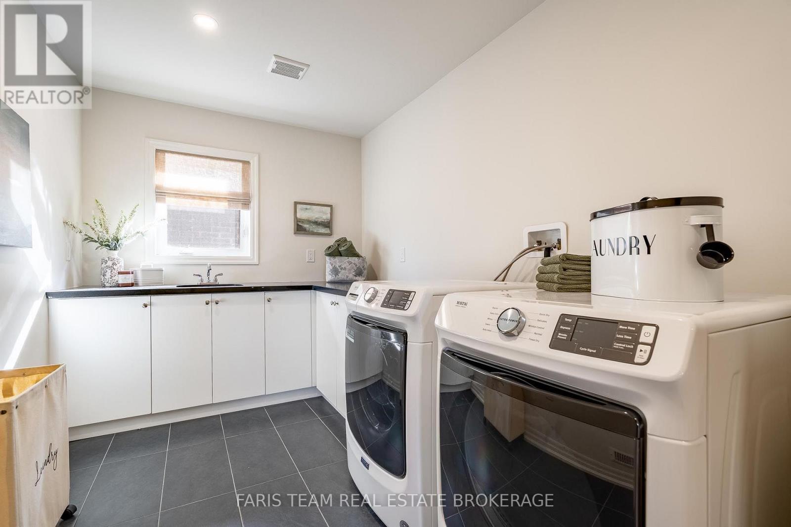 207 Sutherland Street S, Clearview (Stayner), Ontario  L0M 1S0 - Photo 25 - S14110722