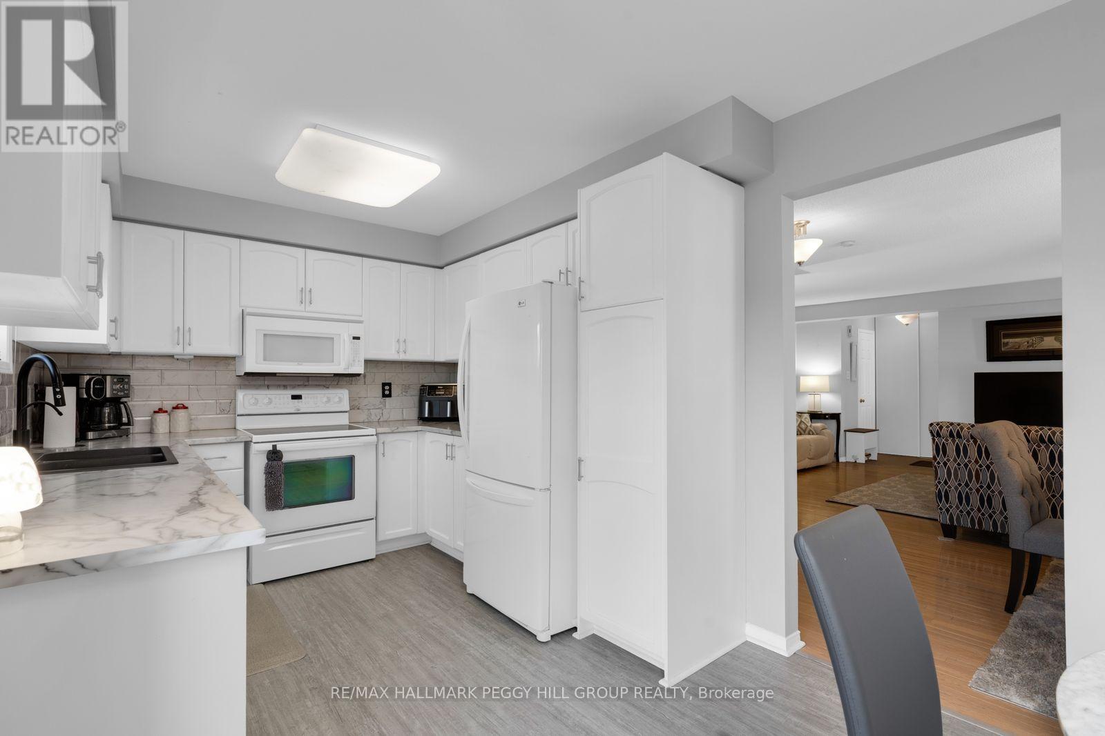 117 Gadwall Avenue, Barrie (Painswick South), Ontario  L4N 8X2 - Photo 2 - S14110784