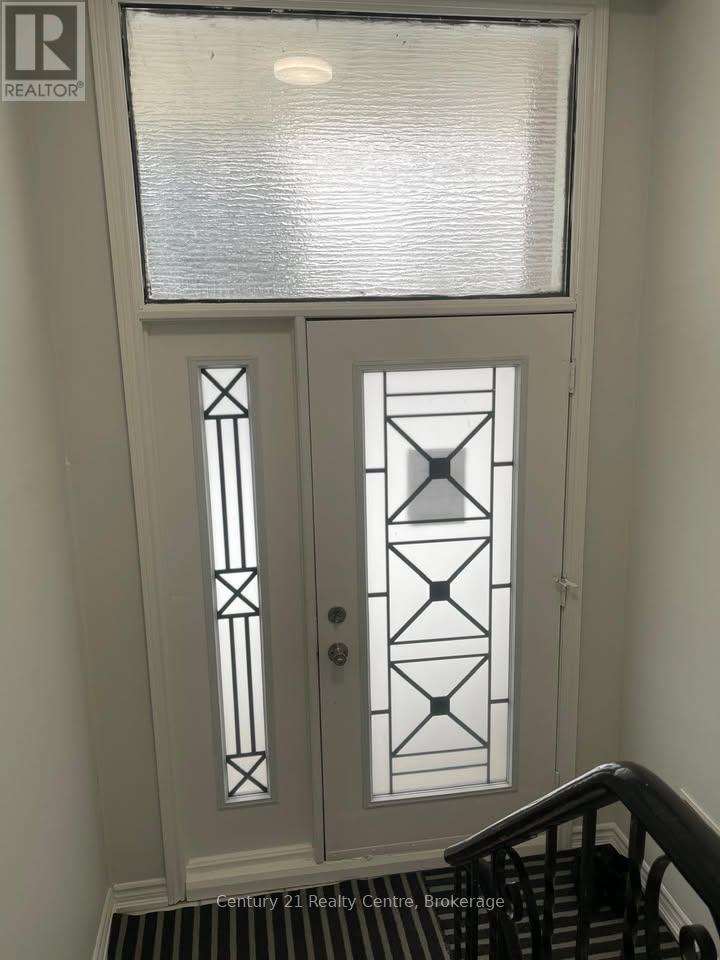 Upper Lvl - 19 Athlone Avenue, Brampton (Avondale), Ontario  L6T 2N5 - Photo 2 - W14110614