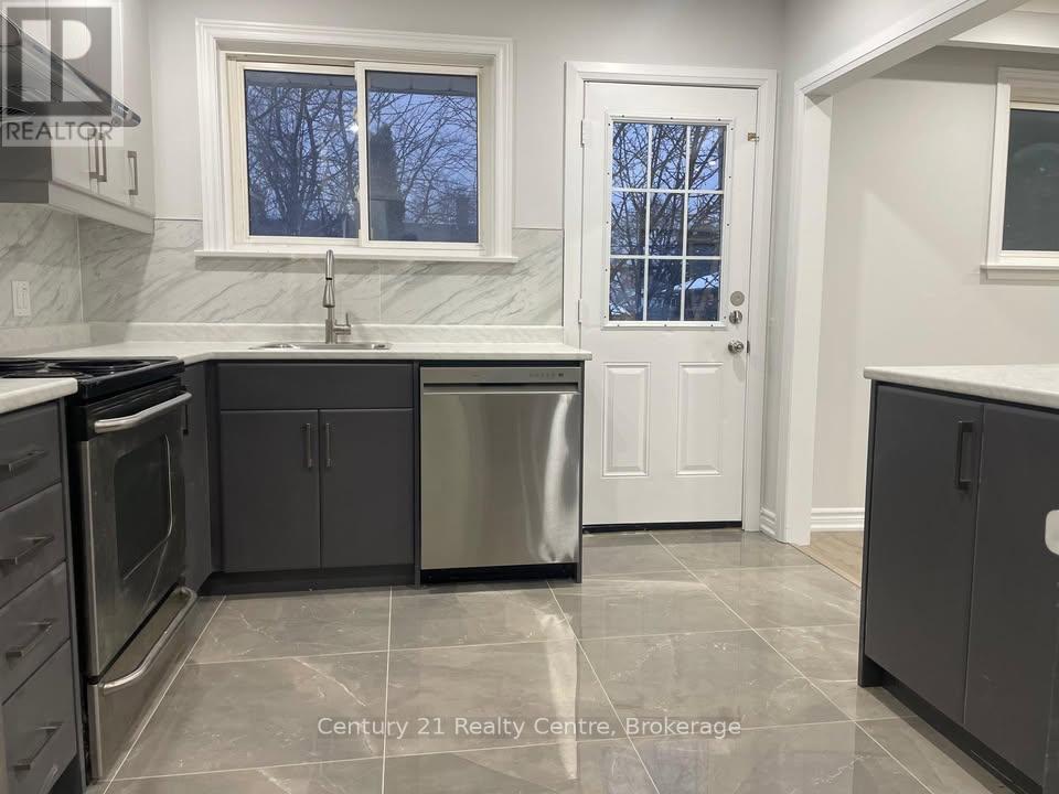 Upper Lvl - 19 Athlone Avenue, Brampton (Avondale), Ontario  L6T 2N5 - Photo 4 - W14110614