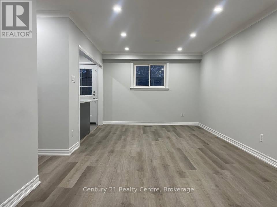 Upper Lvl - 19 Athlone Avenue, Brampton (Avondale), Ontario  L6T 2N5 - Photo 7 - W14110614