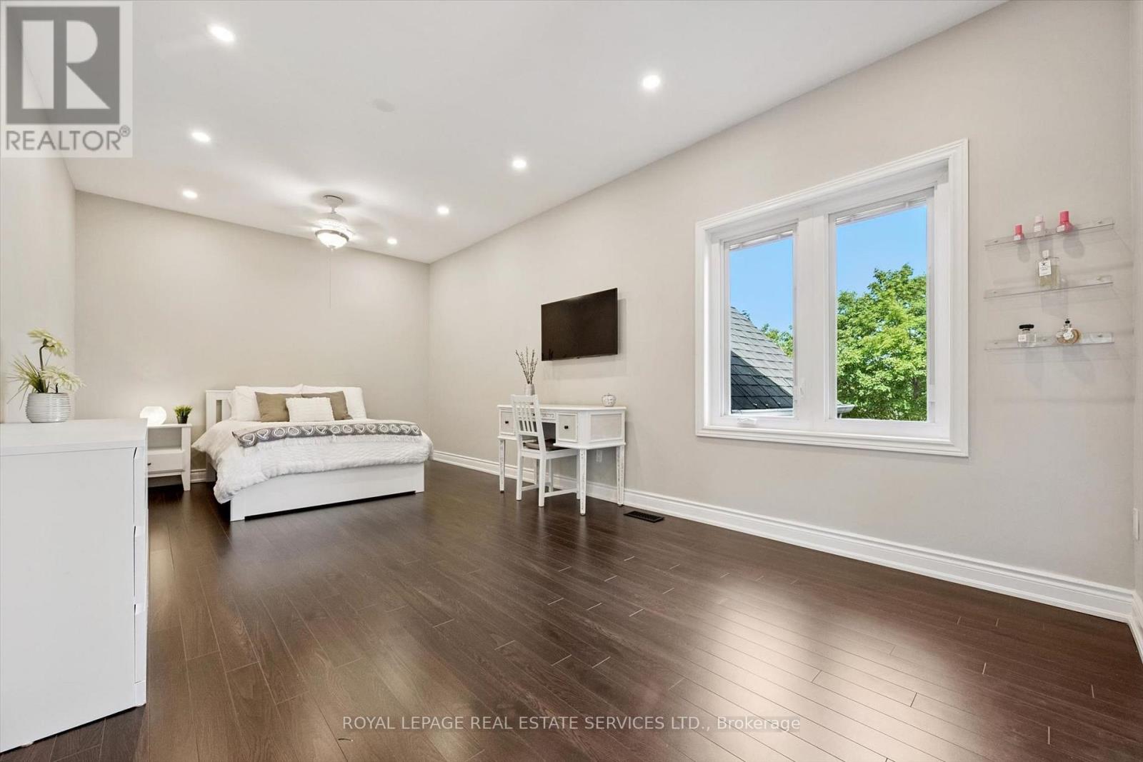 1036 Valley Crest Circle, Oakville, Ontario  L6H 6W8 - Photo 18 - W14110728