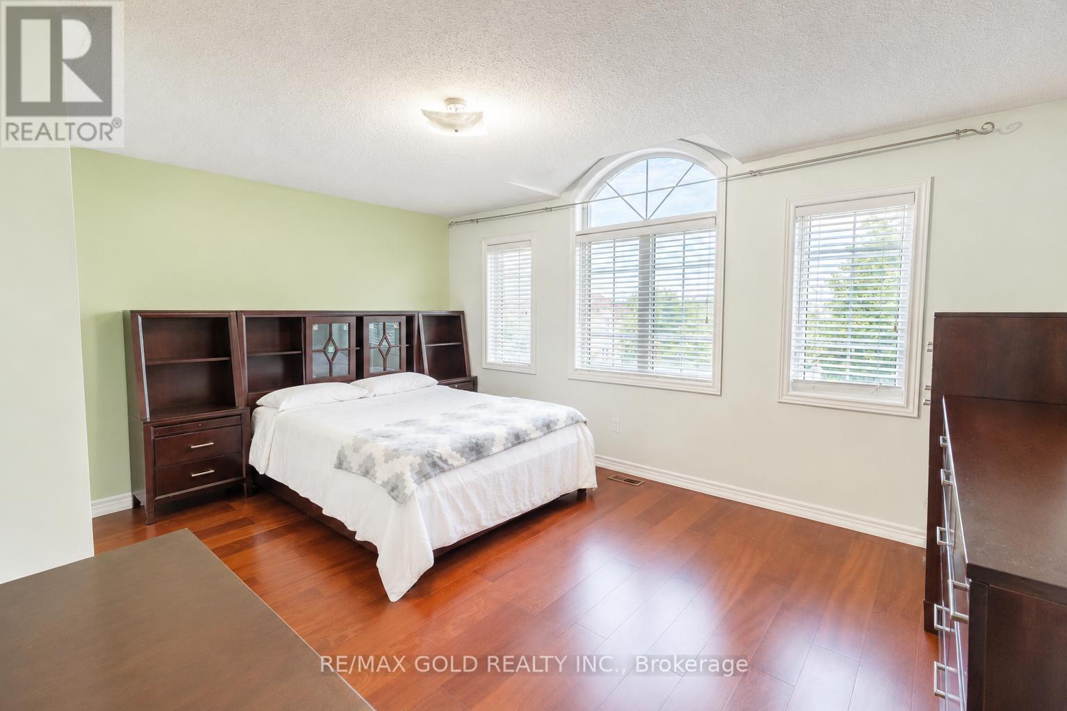 12 Highvalley Circle, Brampton, Ontario  L6P 2C6 - Photo 10 - W14110794
