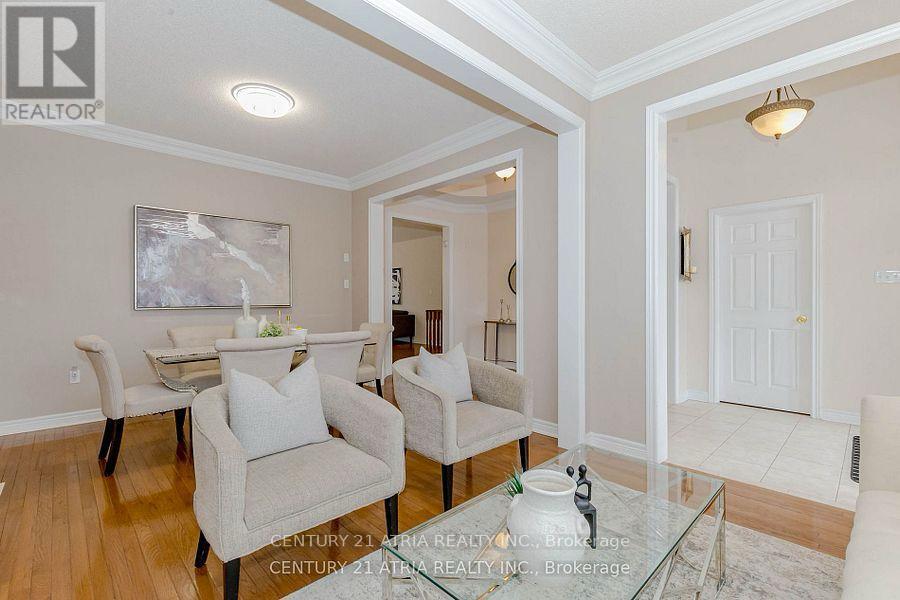 6 Shuter Lane, Brampton (Bram West), Ontario  L6Y 5P1 - Photo 5 - W14110852
