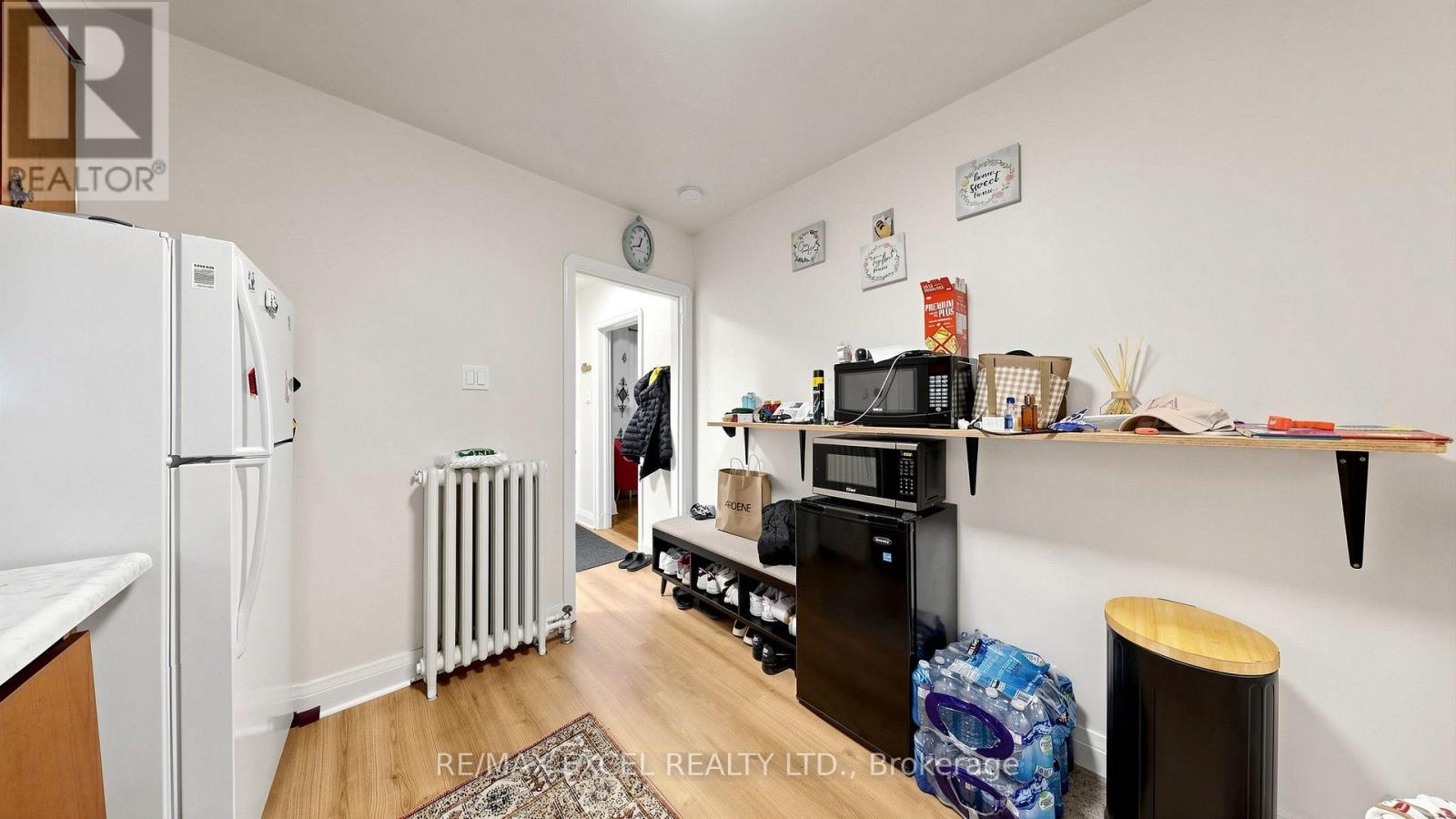 11 Hutton Avenue, Toronto, Ontario M4C 3L2 - Photo 16 - E14007726