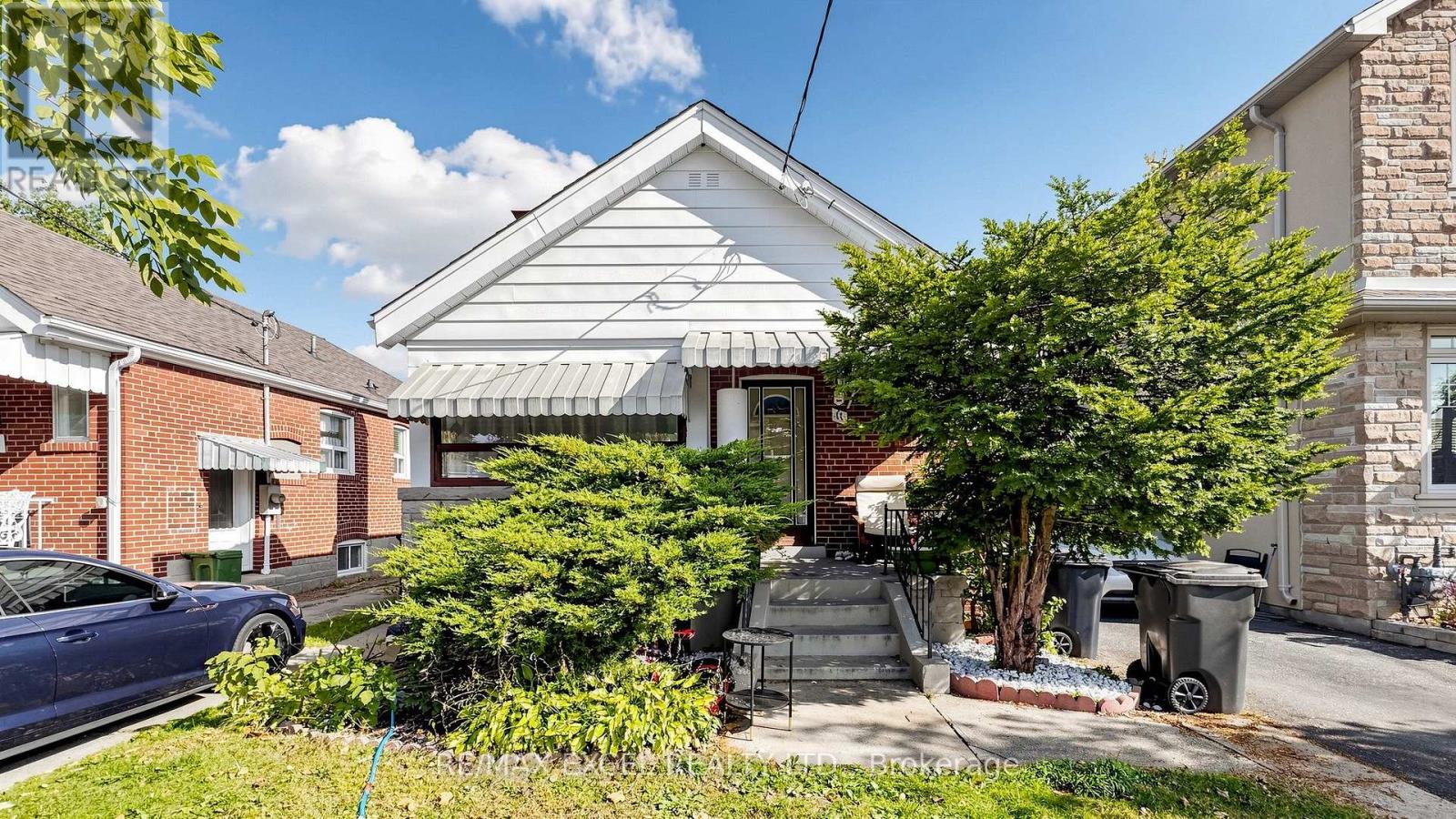 11 Hutton Avenue, Toronto, Ontario M4C 3L2 - Photo 7 - E14007726