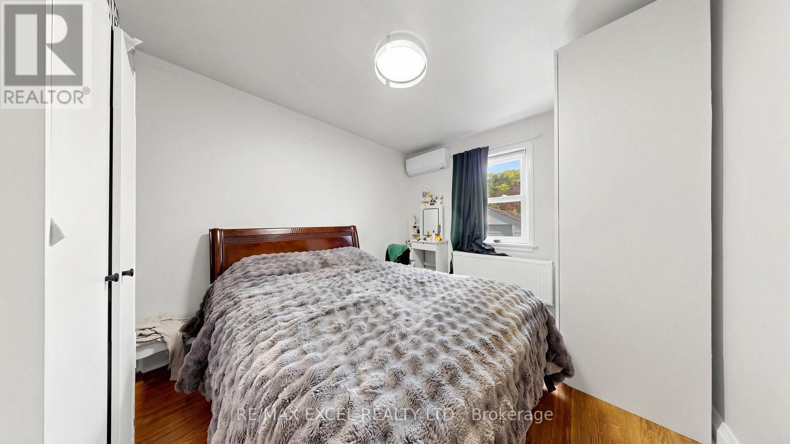 11 Hutton Avenue, Toronto, Ontario M4C 3L2 - Photo 17 - E14007726