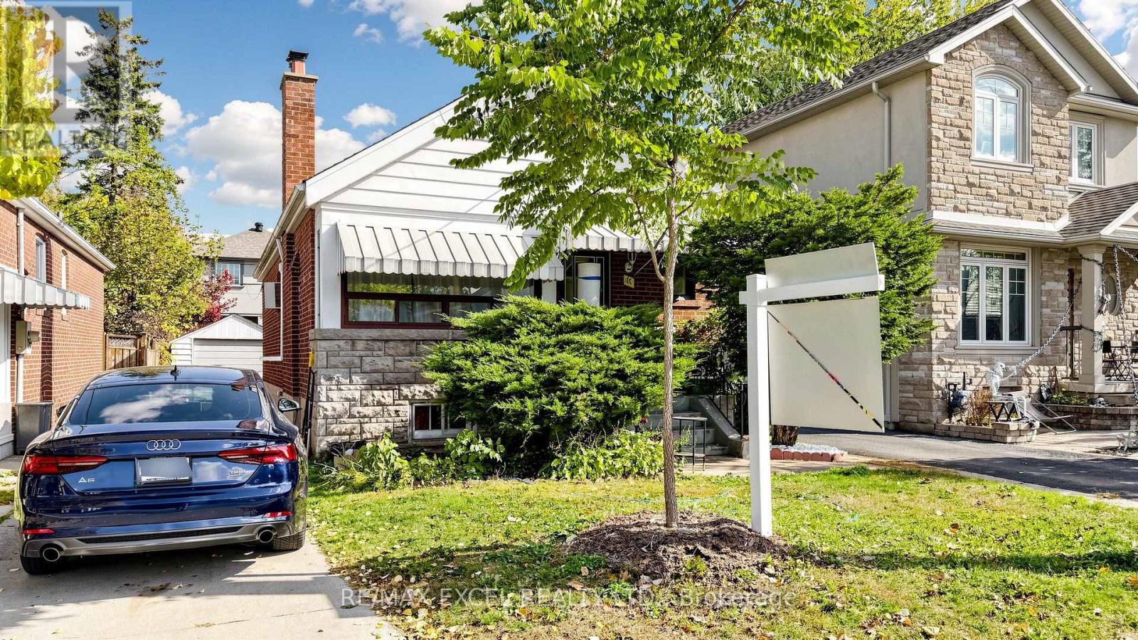 11 Hutton Avenue, Toronto, Ontario M4C 3L2 - Photo 6 - E14007726