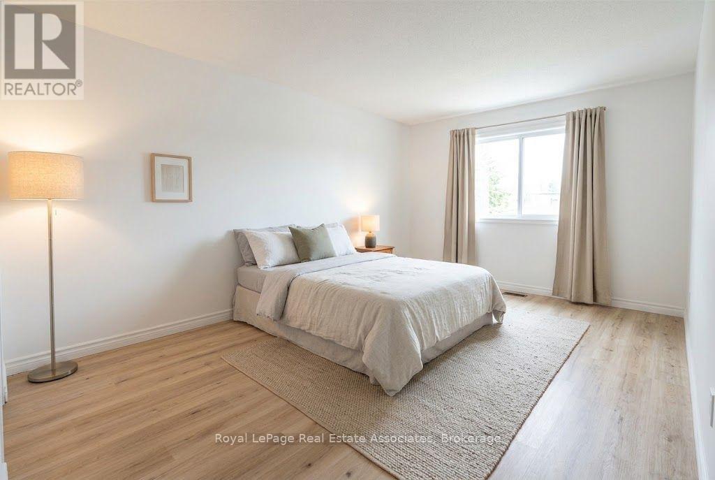 30 Stewart Maclaren Road, Halton Hills, Ontario  L7G 5L9 - Photo 20 - W13834298