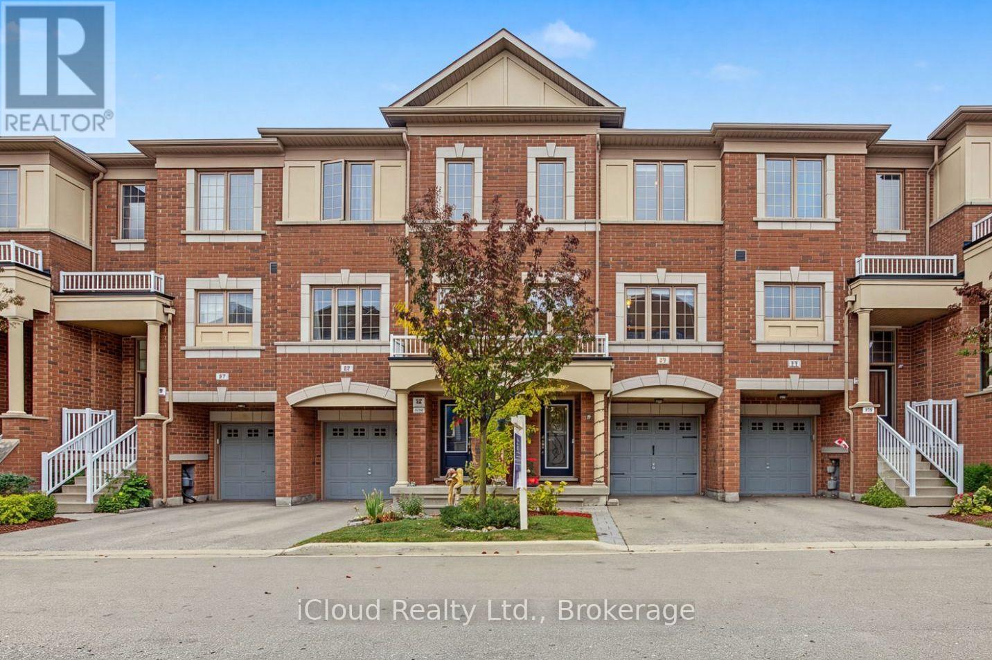 49 ASPEN HILLS ROAD, Brampton, Ontario