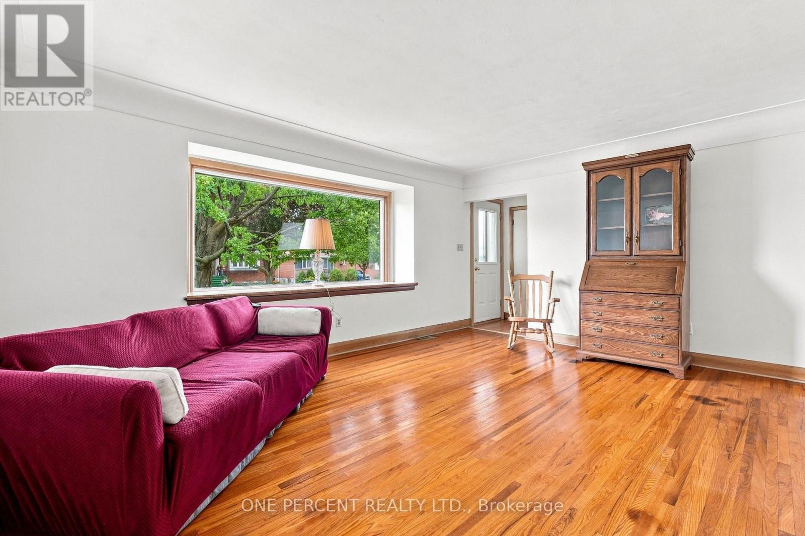 241 East 44th Street, Hamilton (Hampton Heights), Ontario  L8T 3H7 - Photo 6 - X14110738