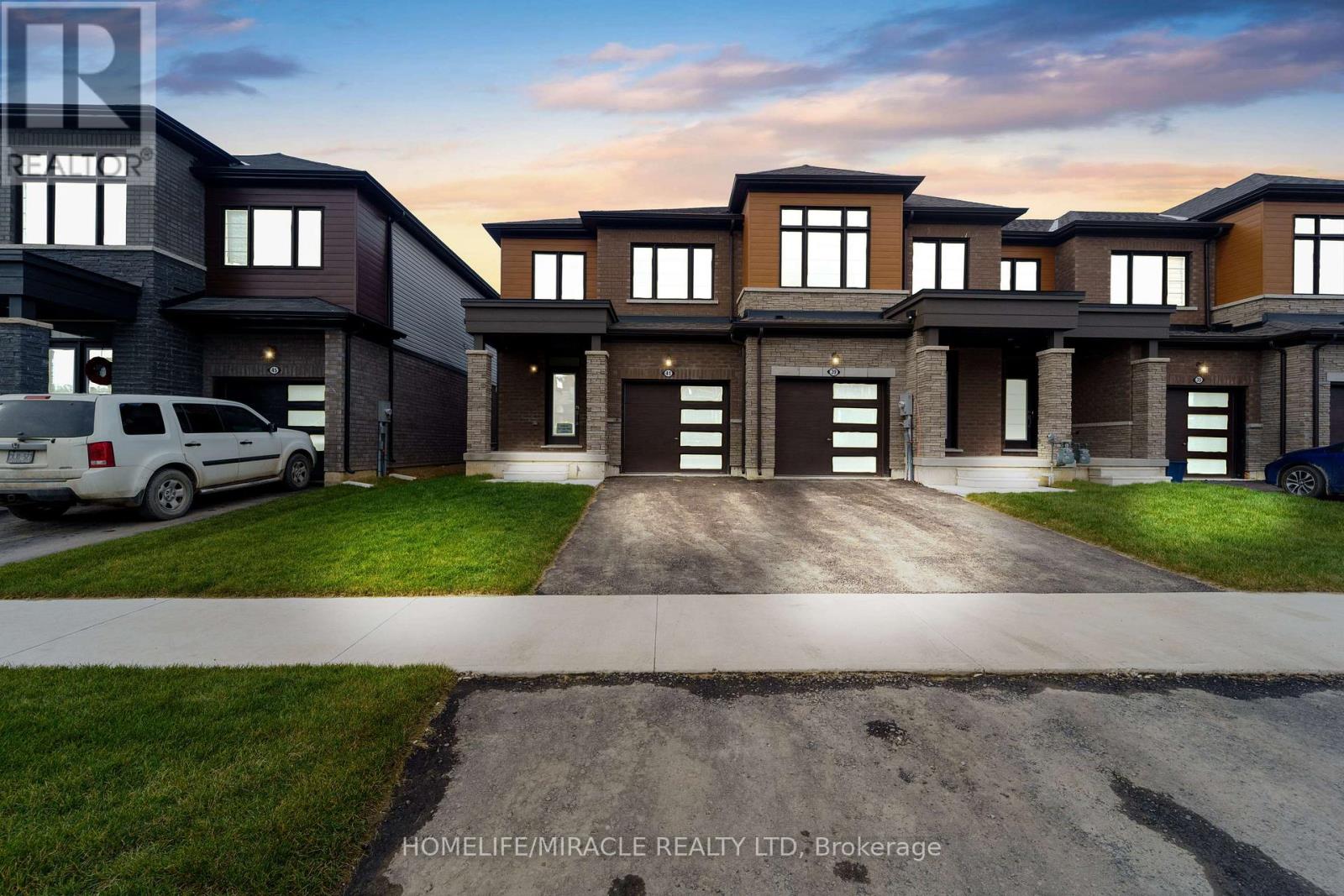41 SUGAR MAY AVENUE, Thorold, Ontario
