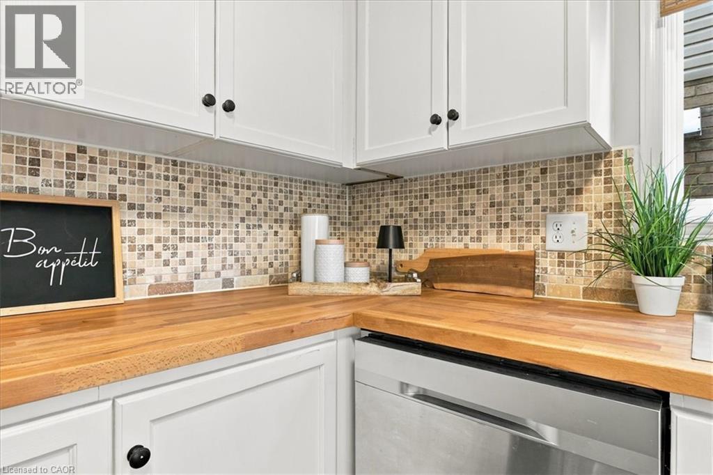 508 Brookmill Crescent, Waterloo, Ontario  N2V 2M1 - Photo 14 - 40872551