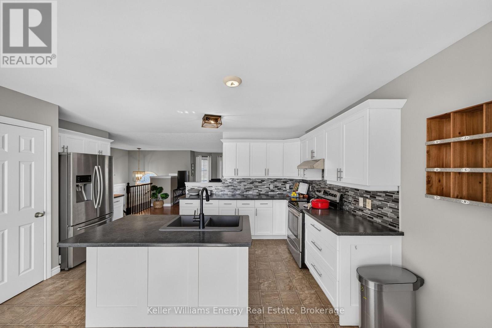 53 Lake Breeze Court, Prince Edward County, Ontario  K0K 3L0 - Photo 11 - X14110978
