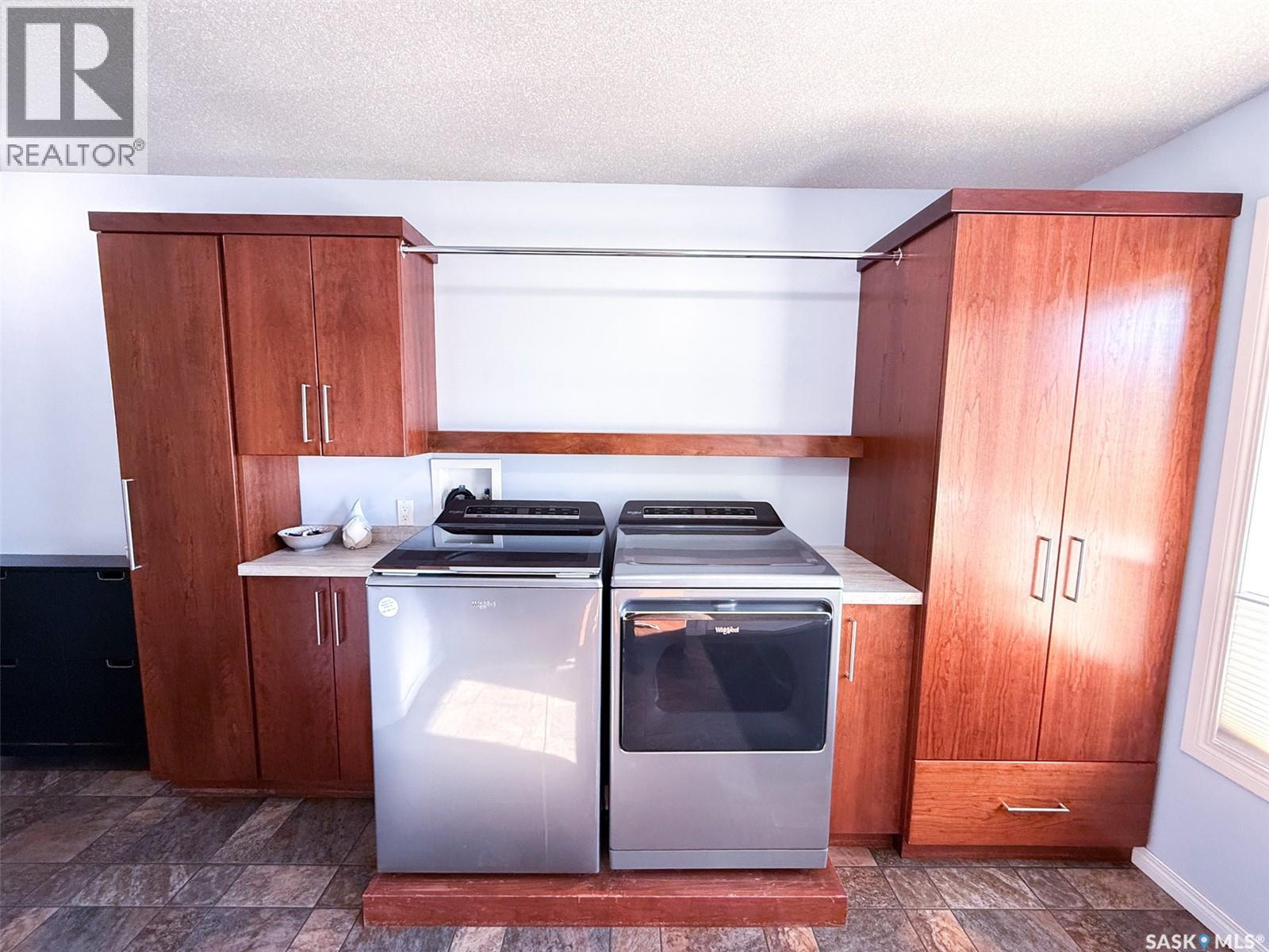 1105 Riverview Crescent, Swift Current, Saskatchewan  S9H 1Y8 - Photo 19 - SK051799