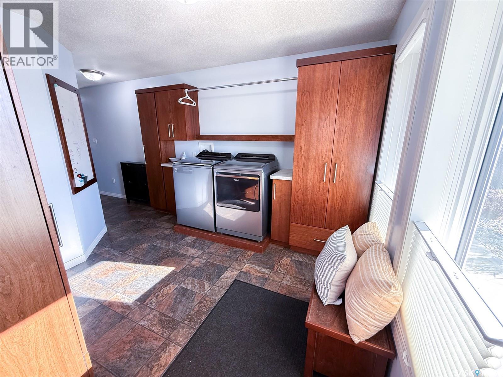 1105 Riverview Crescent, Swift Current, Saskatchewan  S9H 1Y8 - Photo 21 - SK051799