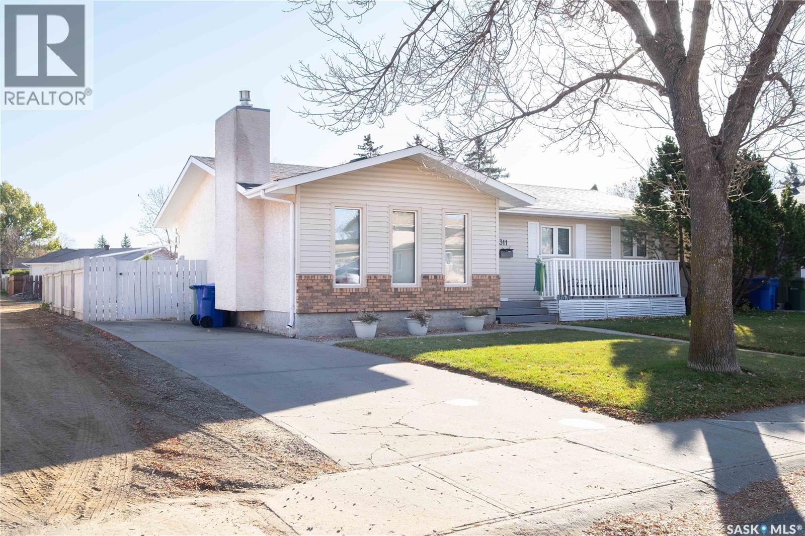 311 Black Drive, Regina, Saskatchewan  S4X 2Z6 - Photo 1 - SK051745