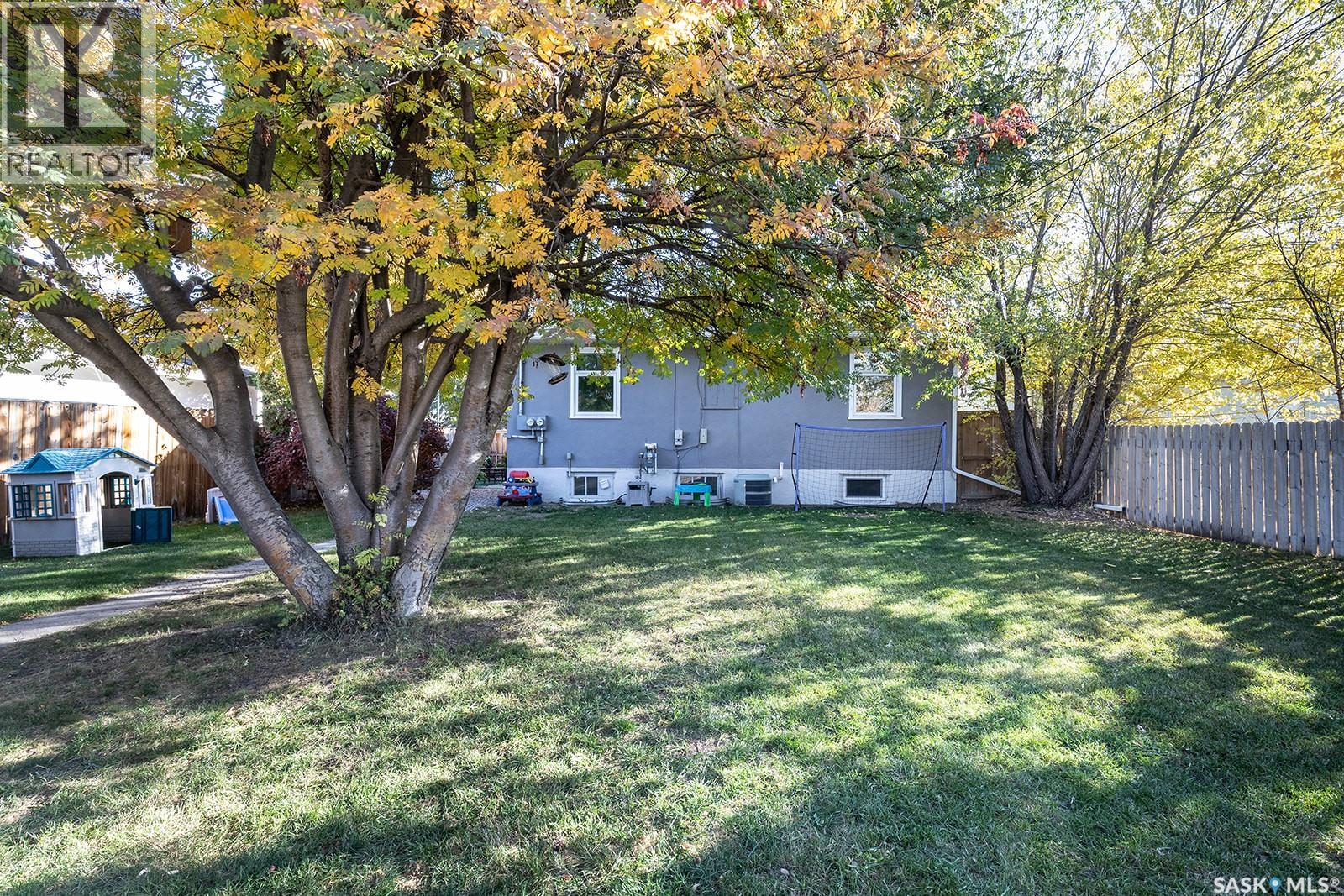 1914 Lansdowne Avenue, Saskatoon, Saskatchewan  S7J 1G3 - Photo 40 - SK051743