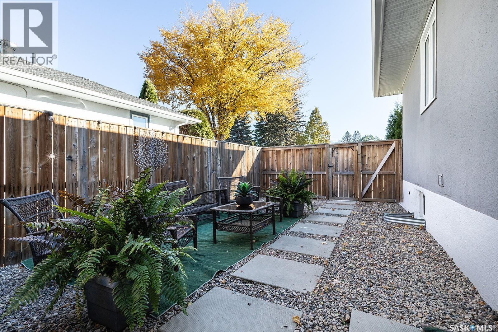 1914 Lansdowne Avenue, Saskatoon, Saskatchewan  S7J 1G3 - Photo 44 - SK051743