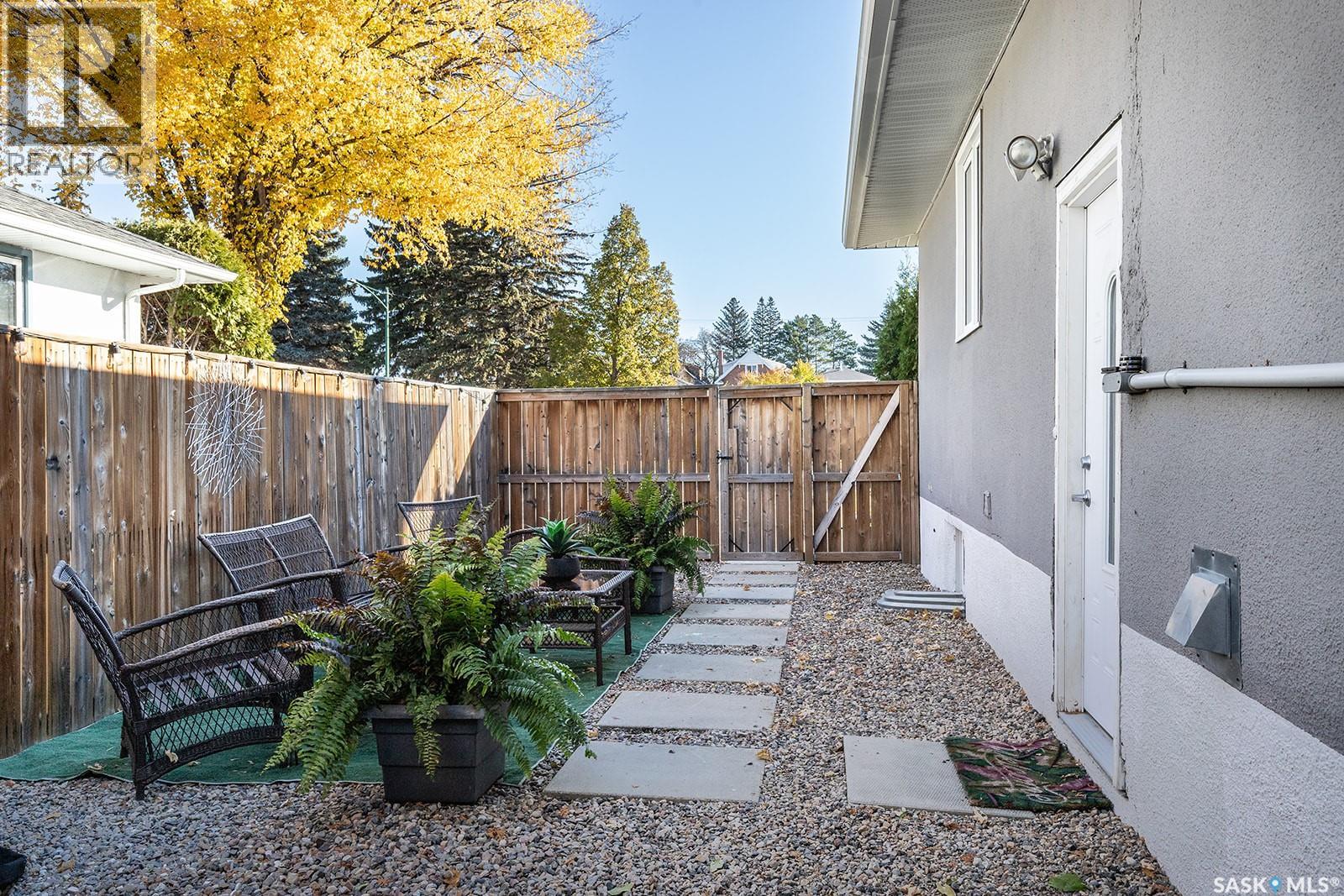 1914 Lansdowne Avenue, Saskatoon, Saskatchewan  S7J 1G3 - Photo 45 - SK051743