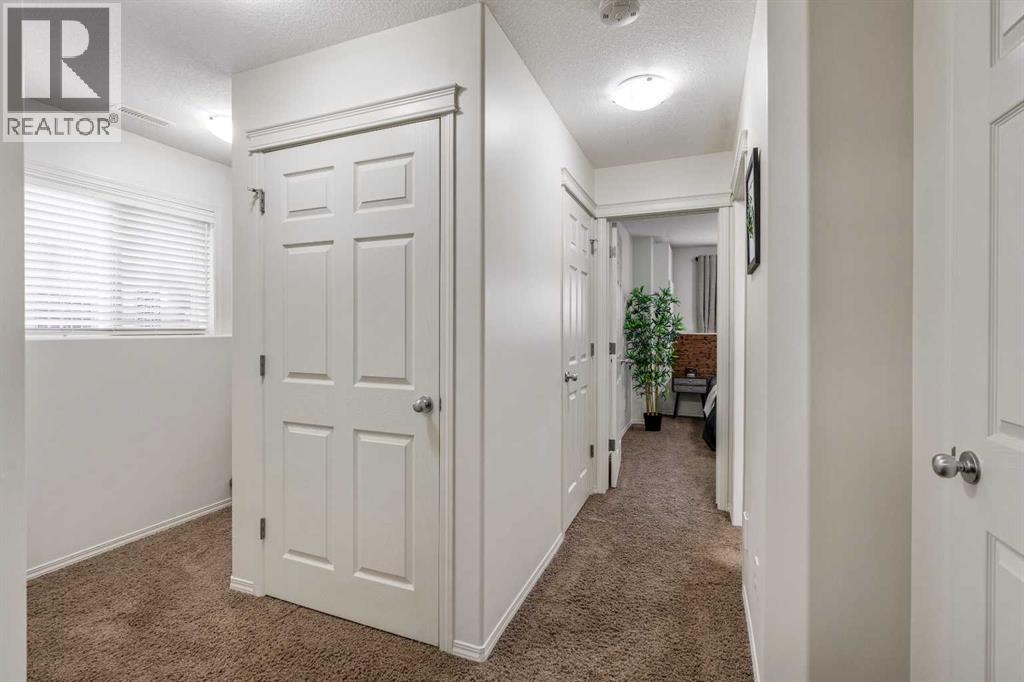 113 Mt Sundance Crescent W