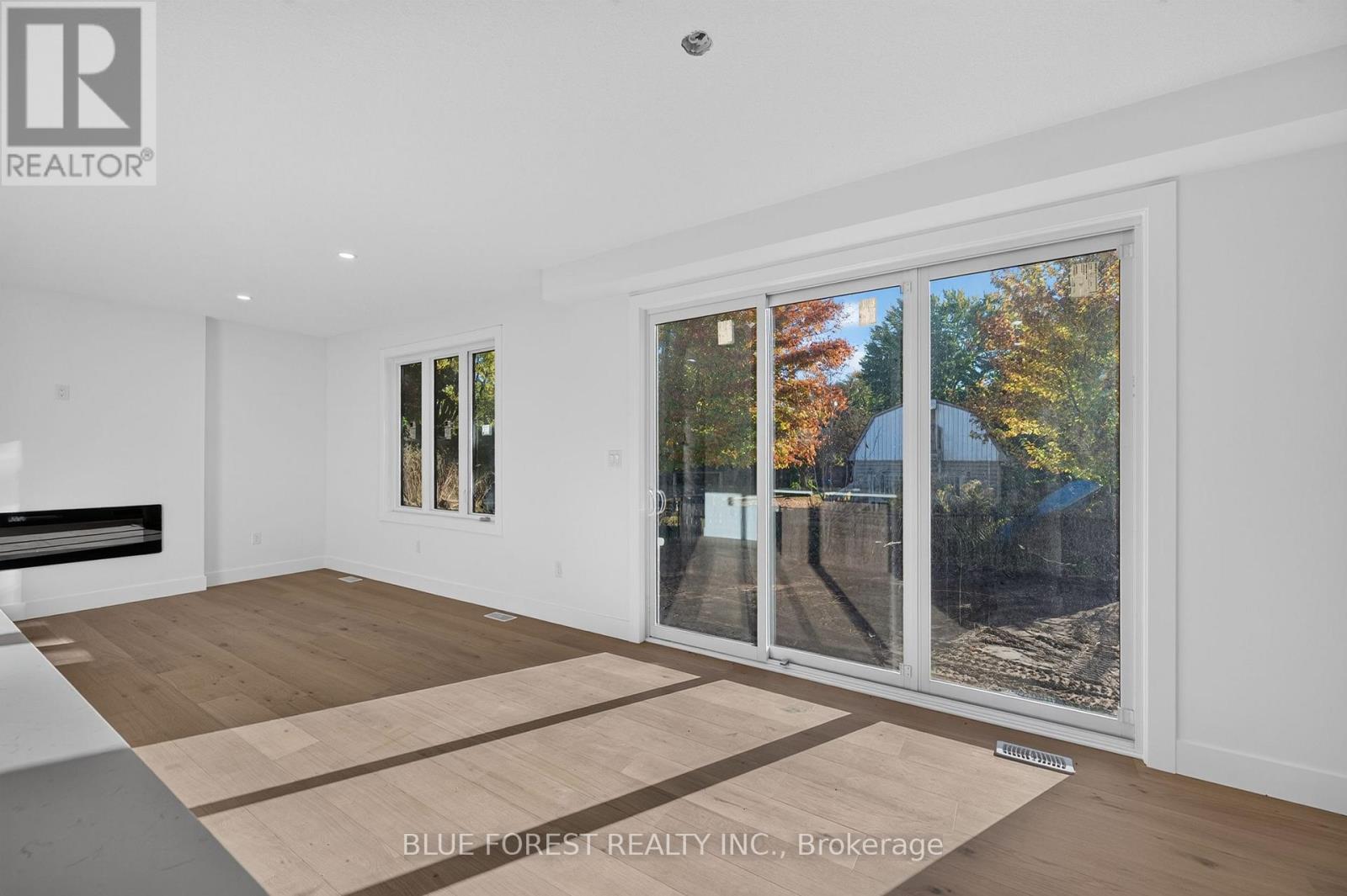 50 Beer Crescent, Strathroy-Caradoc, Ontario  N7G 3K5 - Photo 5 - X14111000
