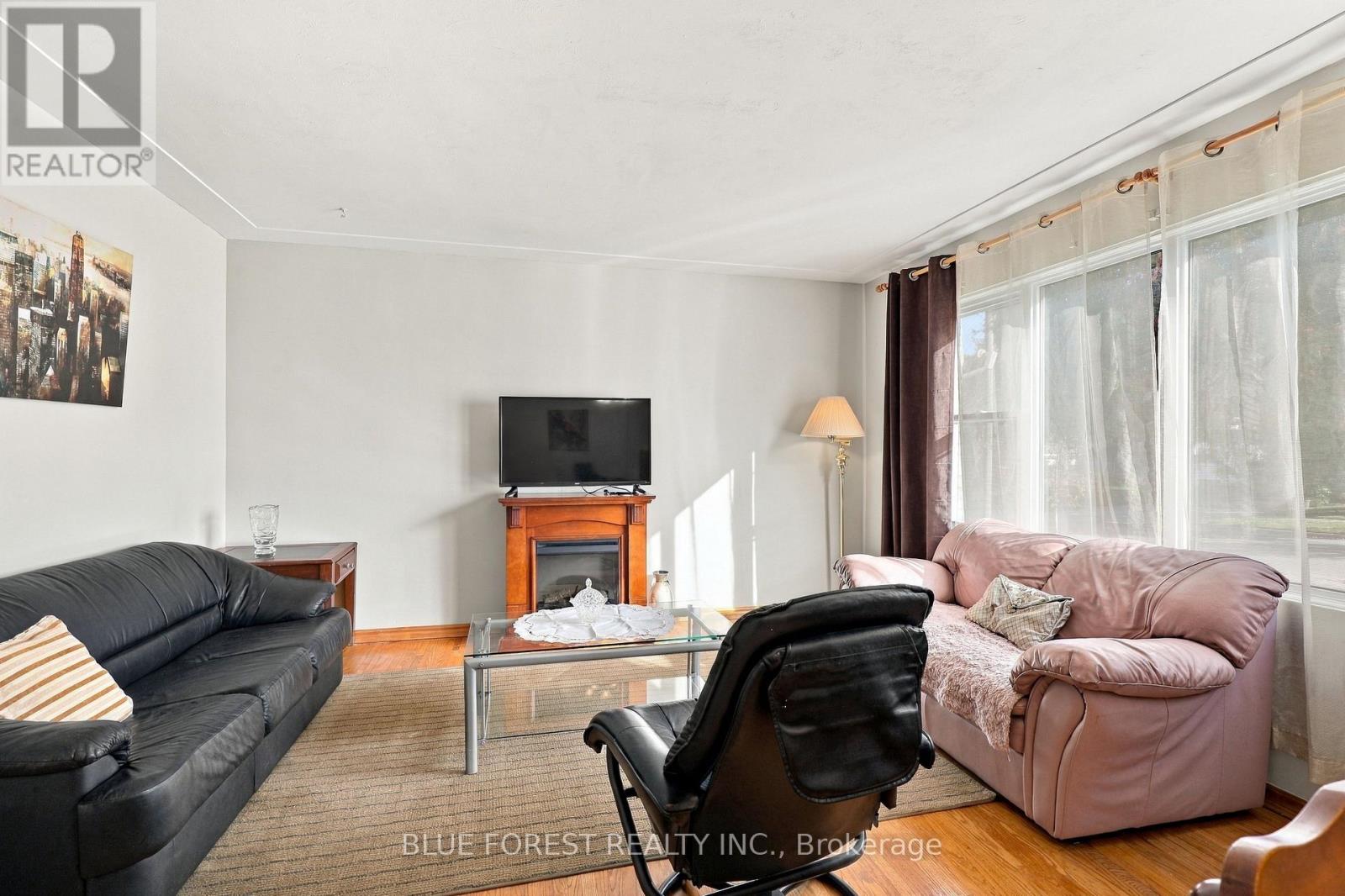 105 Chesterfield Avenue, London South (South I), Ontario  N5Z 3M9 - Photo 12 - X14111024