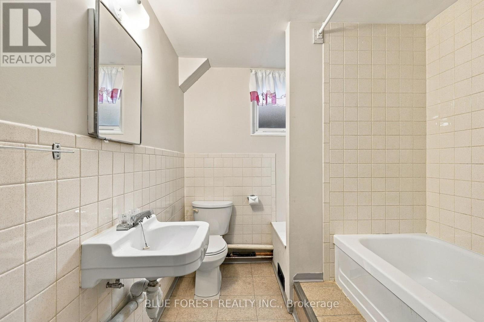 105 Chesterfield Avenue, London South (South I), Ontario  N5Z 3M9 - Photo 28 - X14111024