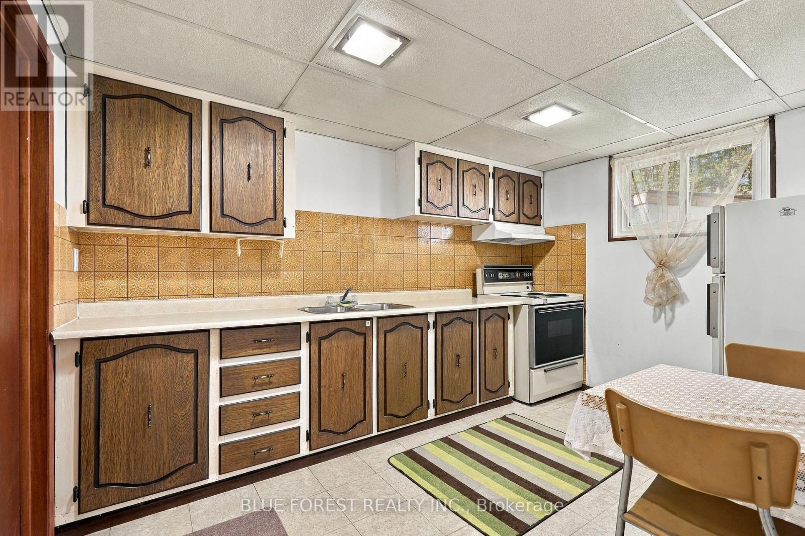 105 Chesterfield Avenue, London South (South I), Ontario  N5Z 3M9 - Photo 35 - X14111024