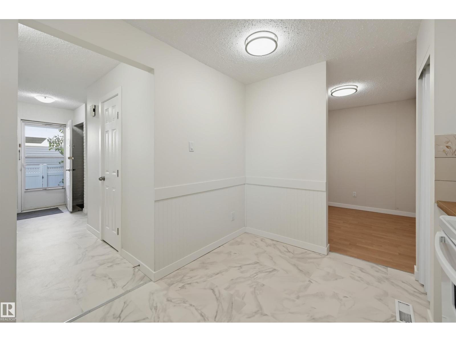 15107 54 St NW, Edmonton, Alberta  T5A 3N9 - Photo 15 - E4513999