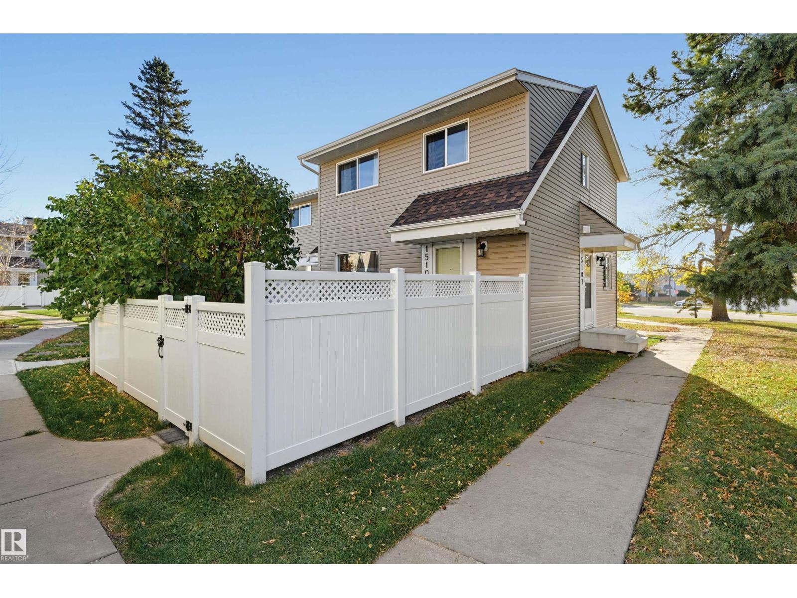 15107 54 St NW, Edmonton, Alberta  T5A 3N9 - Photo 2 - E4513999